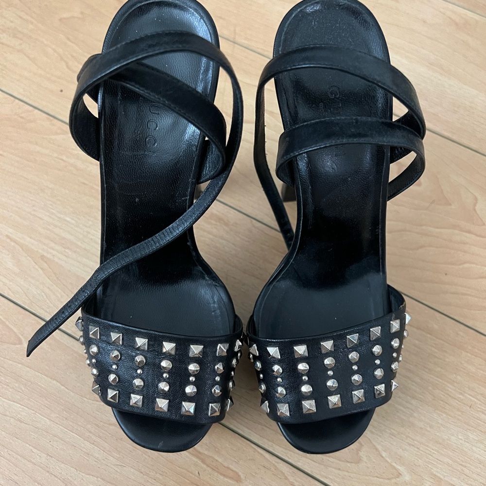 ****SOLD****Gucci Black Studded Platform Heels Sz 36 or 6